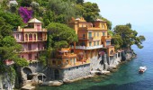 Seaside villas in Italy